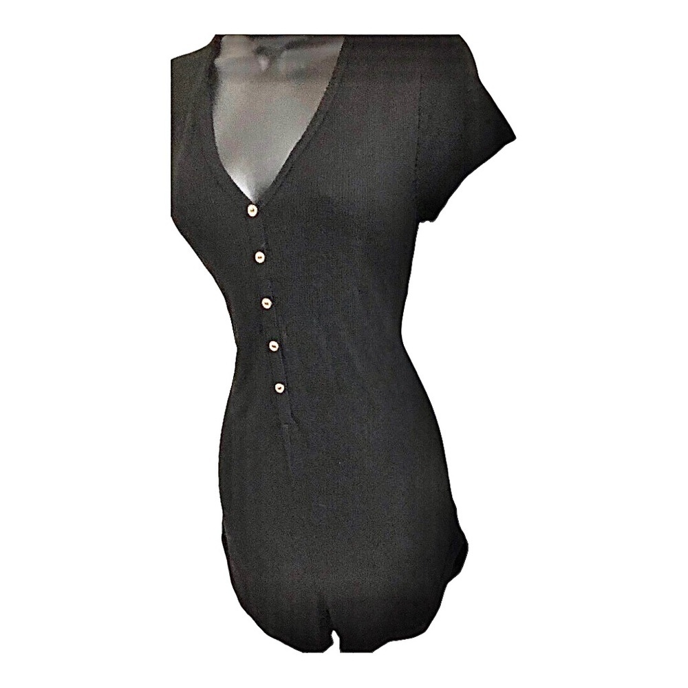 Black button front ribbed v-neck stretchy short sleeve fitted romper size large